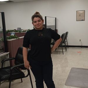 Meet your Posher, Alicia